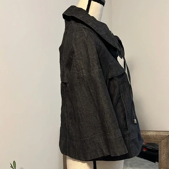 Sandro Cropped Denim Jacket - Picture 9 of 14